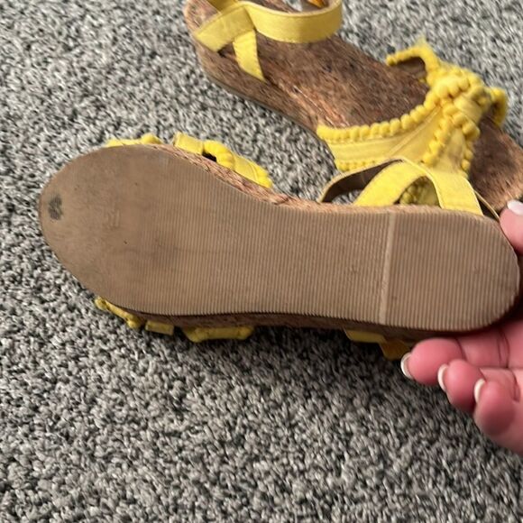 Hanna Andersson - Karena Yellow Cork Heel Sandals - 4 - Picture 6 of 8